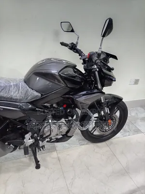 New Hero Xtreme 125R 2026 Black