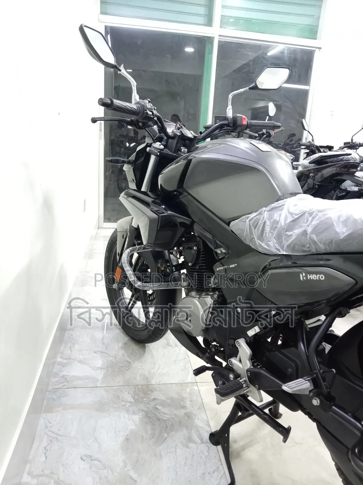 New Hero Xtreme 125R 2026 Black
