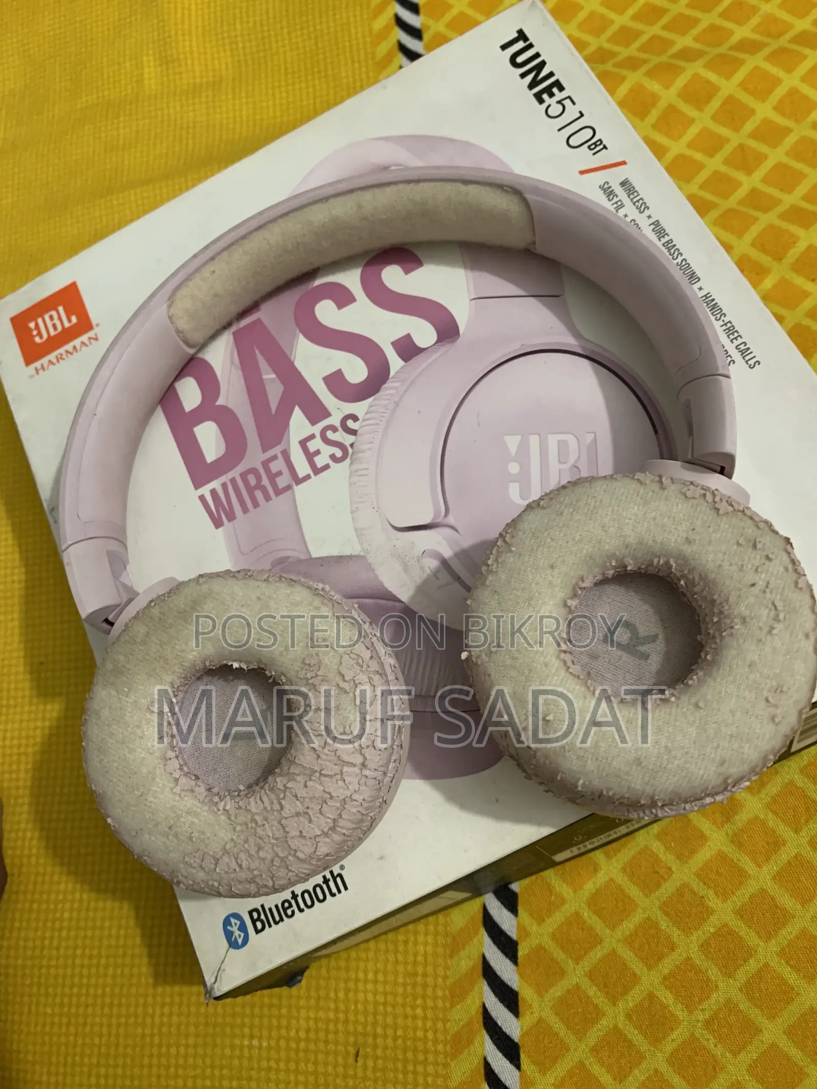 JBL Bluetooth Headphone.