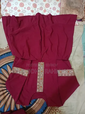 Unused Gown.