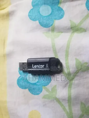 Lexar Pendrive