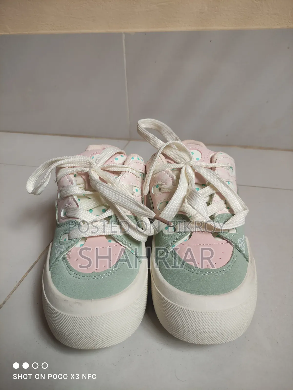 New Shoes Sell for Women's