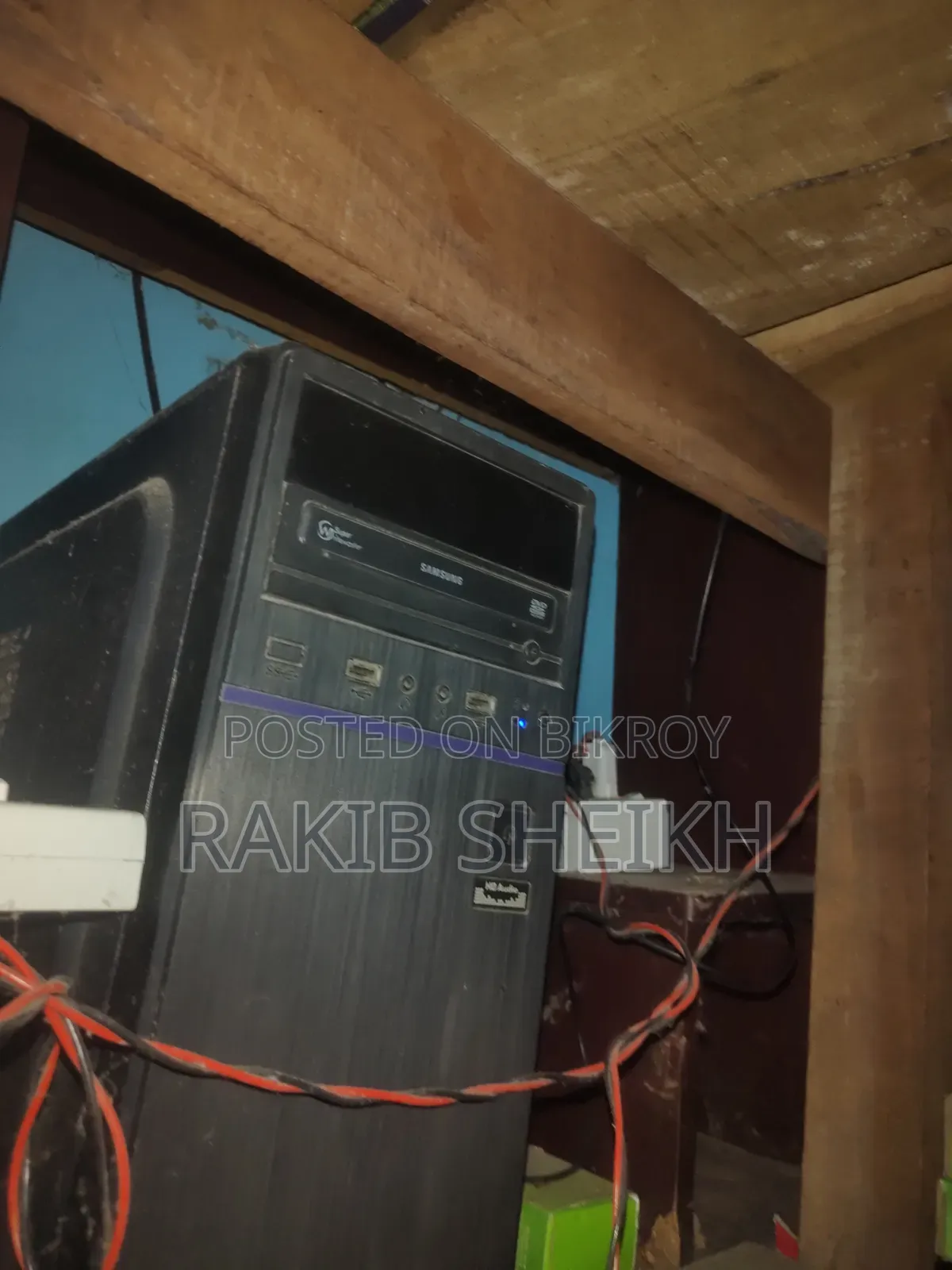 Desktop Computer 8GB Intel Core i3 HDD+SSD 128GB