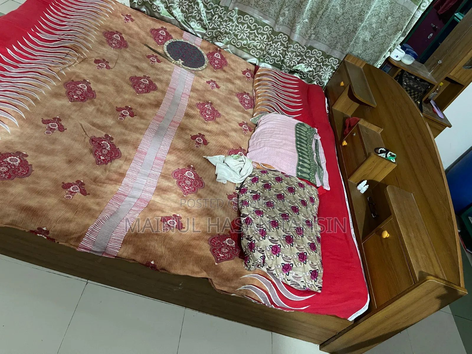 এক্স সেট সোফা ও খাট বিক্রি করা হবে