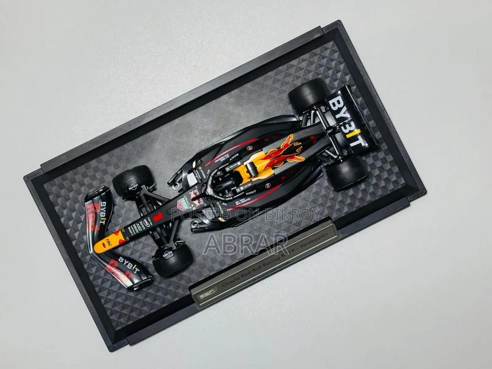 Diecast Model Car 1:24 Alloy Red Bull RB19 F1 Metal Car