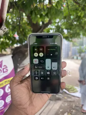 Apple iPhone X 64 GB Black