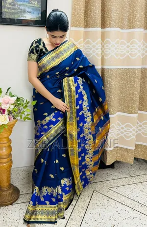 সিল্ক কাতান শাড়ি