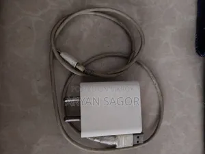 অরজিনাল রেডমির ৩৩ ওয়াট এর চার্জার