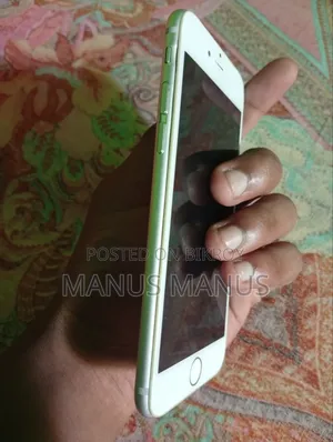 Apple iPhone 6s 64 GB Gold