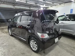 Toyota bB 2011 Brown