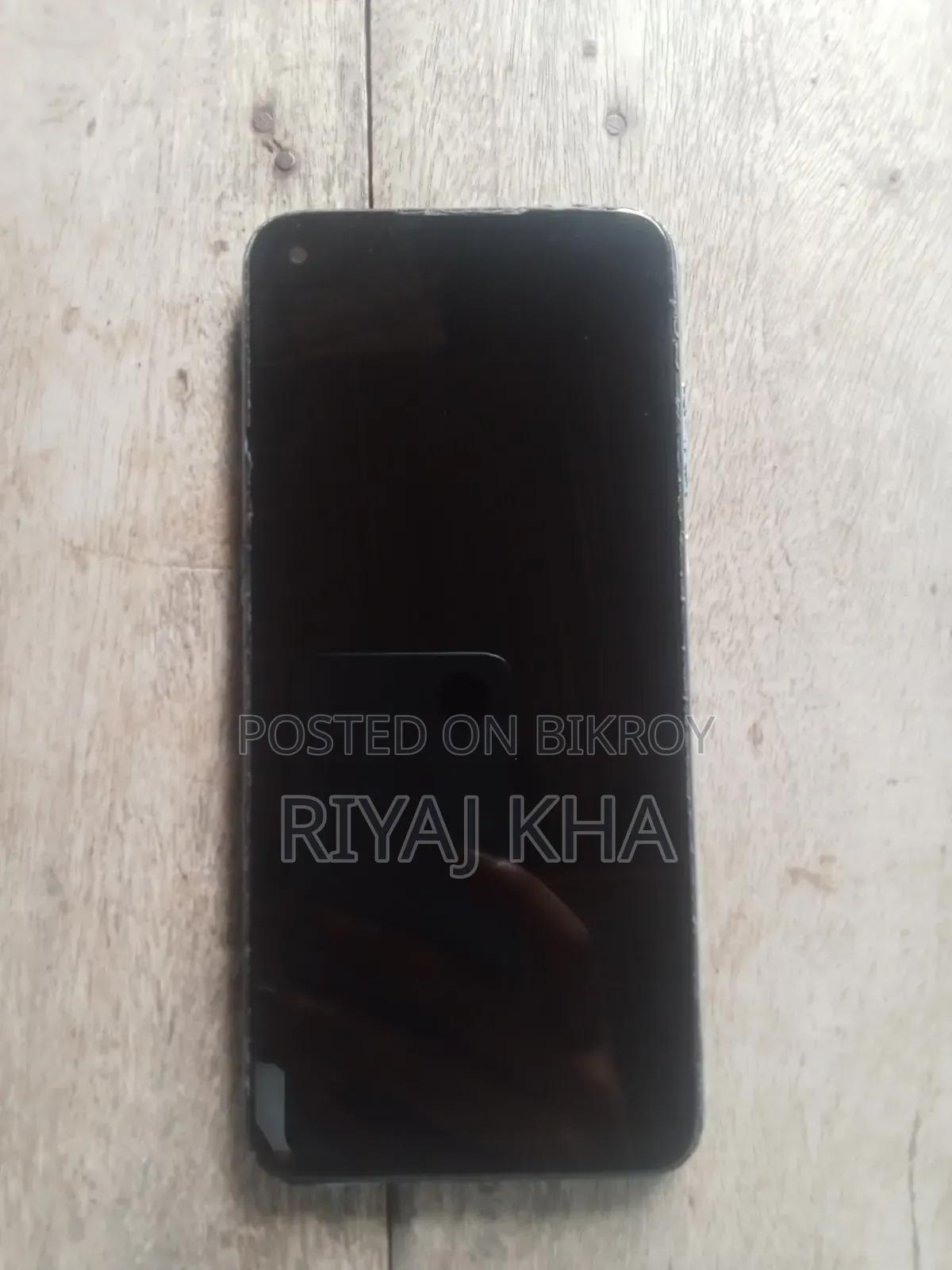 Symphony Z40 32 GB Black