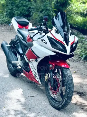 Yamaha R15 V3 2015 White