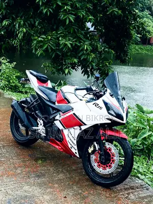 Yamaha R15 V3 2015 White