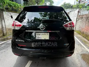 Nissan X-Trail 2.0 Hybrid FWD 2015 Black