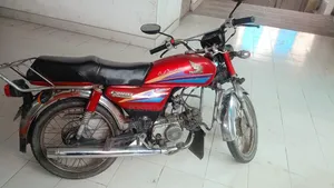 হন্ডা ২০০৭ লাল
