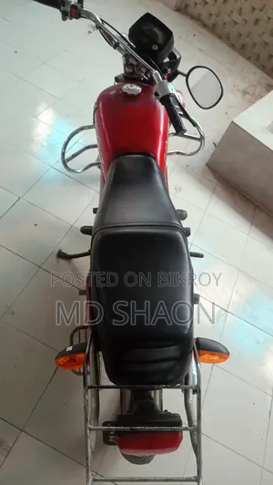 হন্ডা ২০০৭ লাল