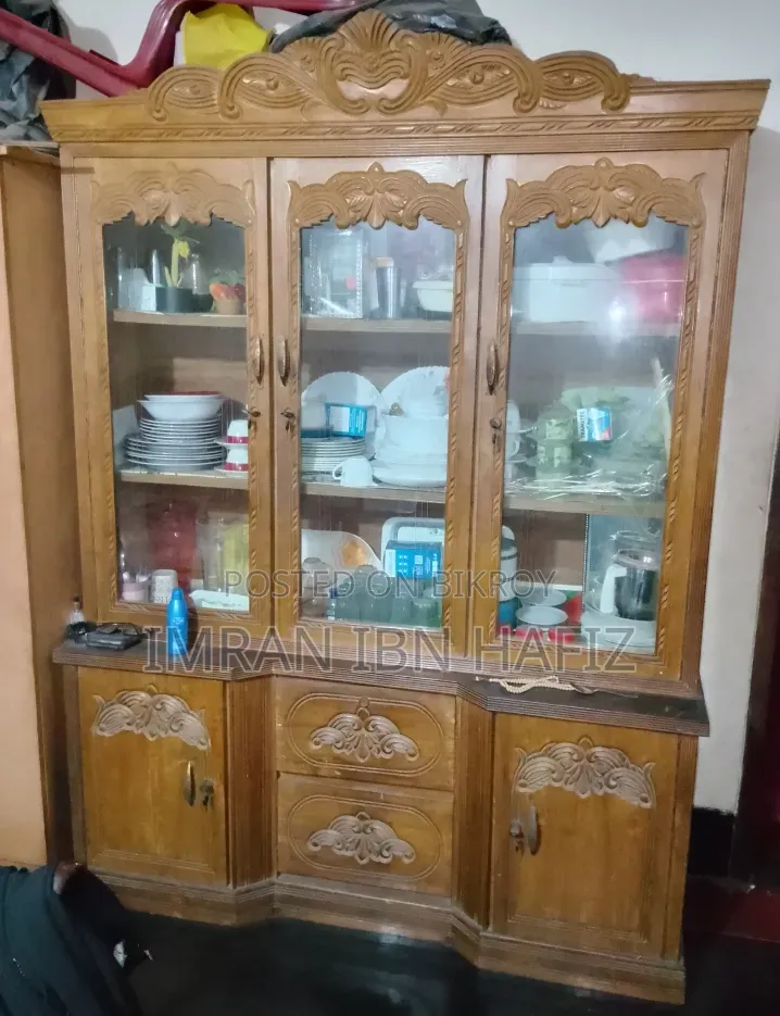 শোকেস 3 দরজা।বড়