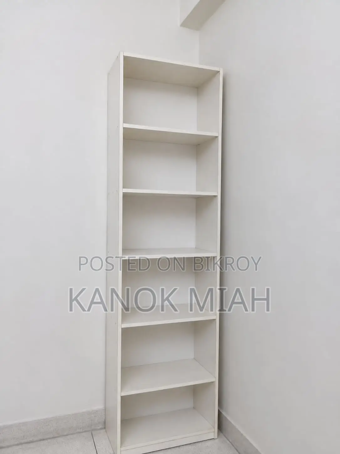 Second-Hand Storage Shelves / Rack – White, Good Condition