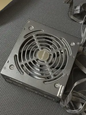 Gigabyte P450B 450W 80 Plus Bronze Certified Power Supply