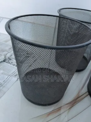 Iron Net Classical Trash Can.