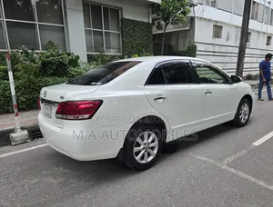 Toyota Premio 2019 Pearl