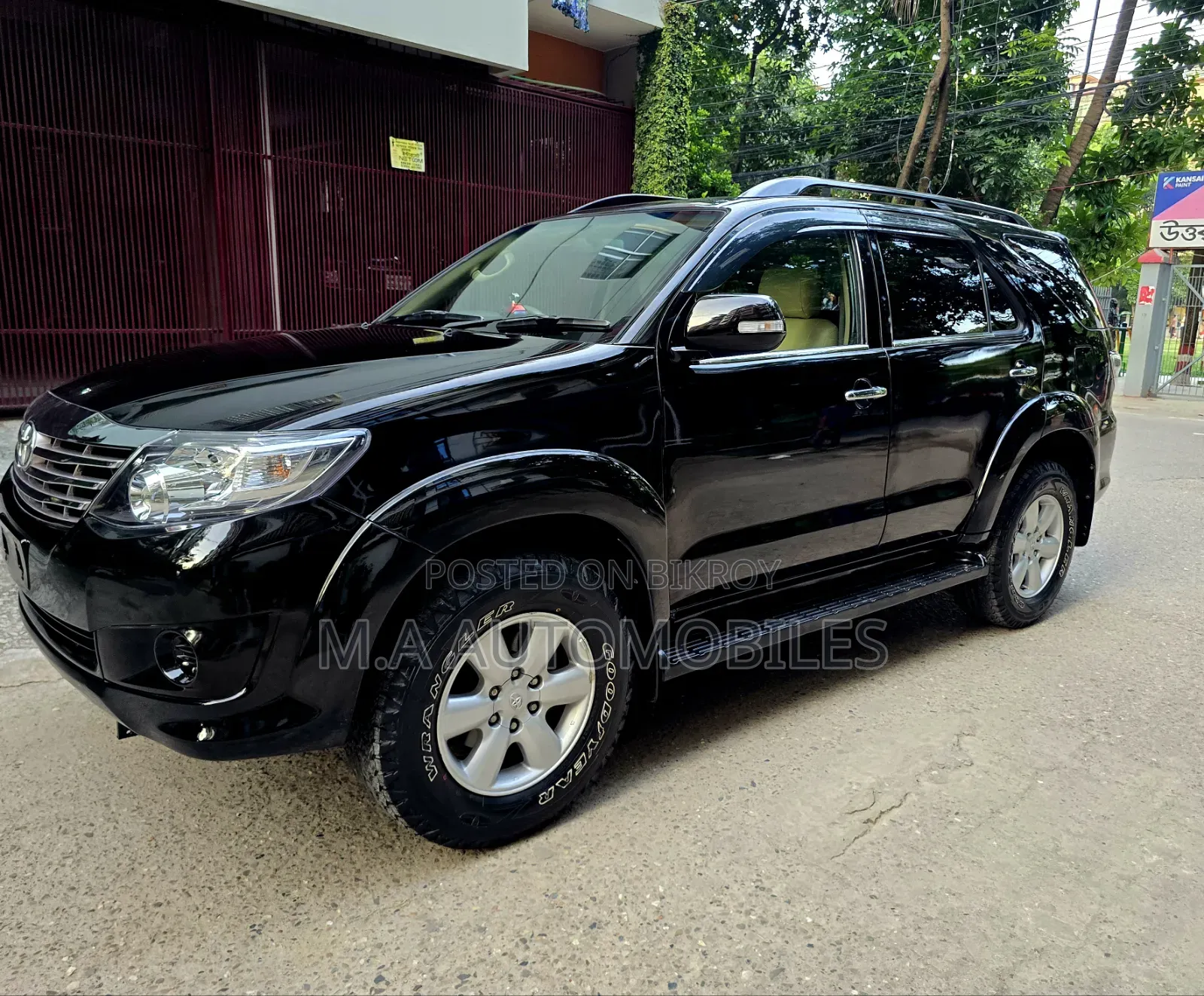 Toyota Fortuner 2013 Black