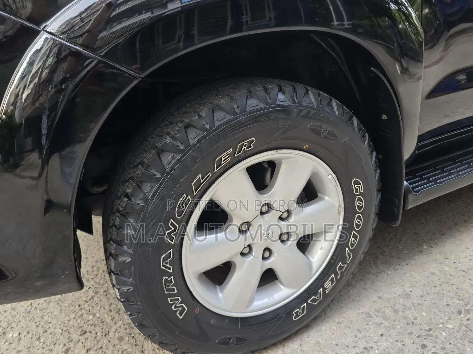 Toyota Fortuner 2013 Black