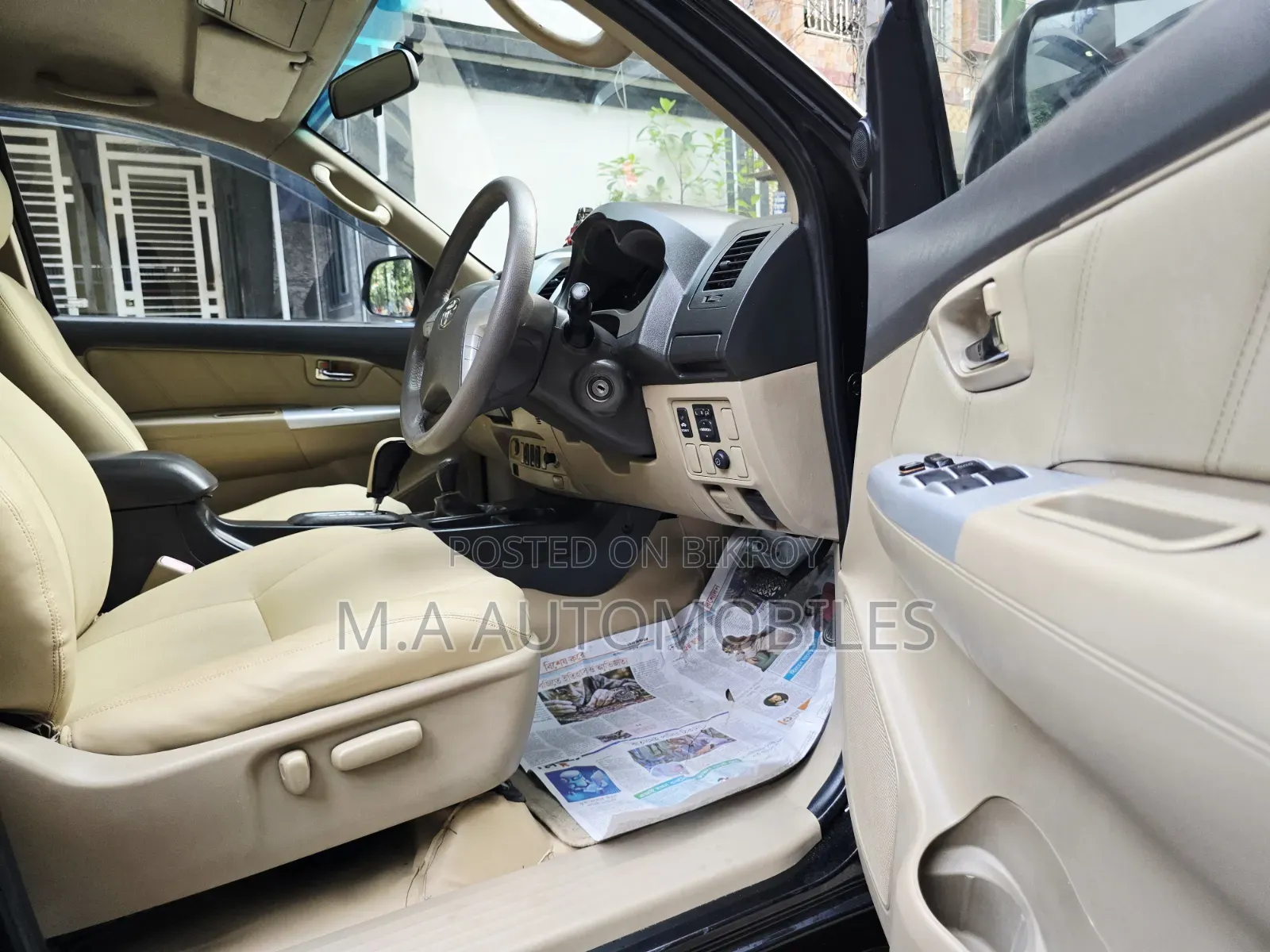 Toyota Fortuner 2013 Black