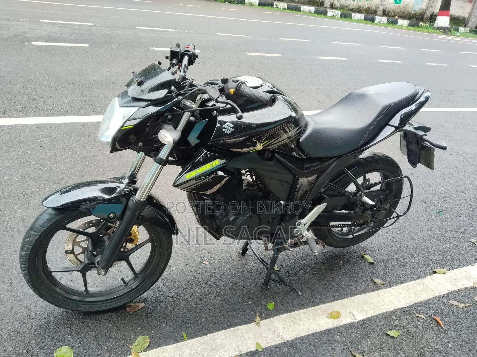 Suzuki 2022 Black