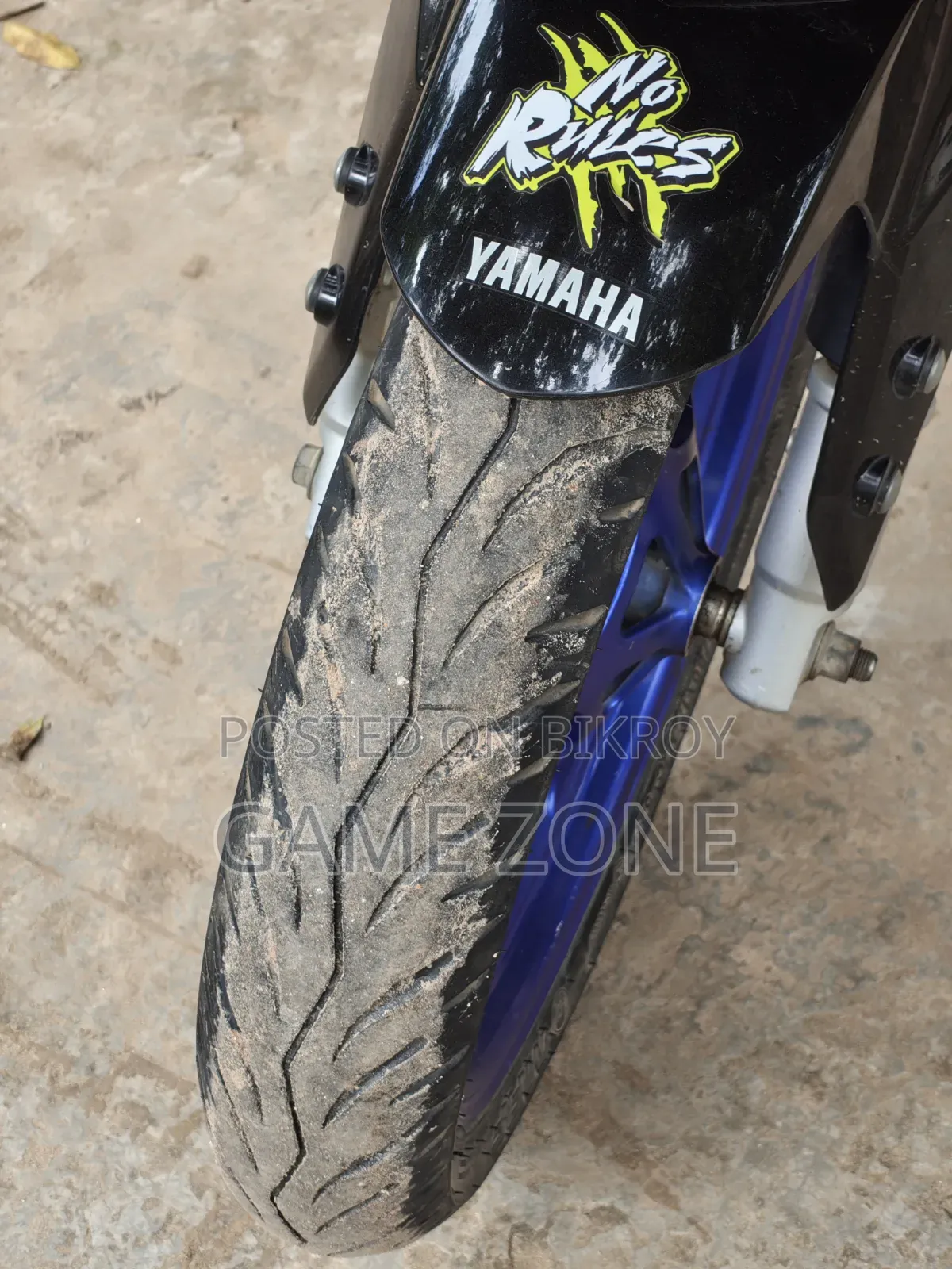 Yamaha R1 2024 Silver