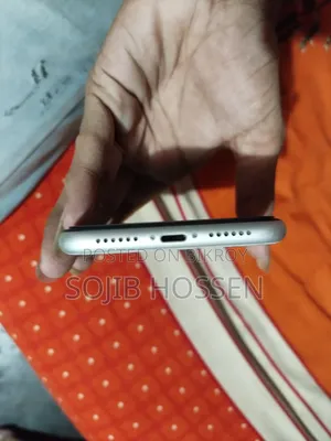 Apple iPhone 11 64 GB White