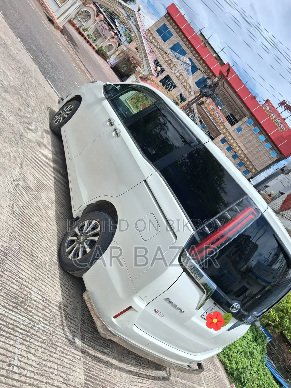 Toyota Noah 2.0 FWD (8 Seater) 2019 Pearl
