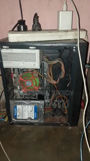 Gigabyte GA-H110MSTX-HD3-ZK 4GB Intel Core i3 HDD+SSD 1T