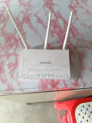 ওয়াইফাই রাউটার আছে