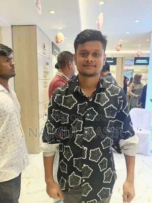ইমারজেন্সি চাকরি দরকার
