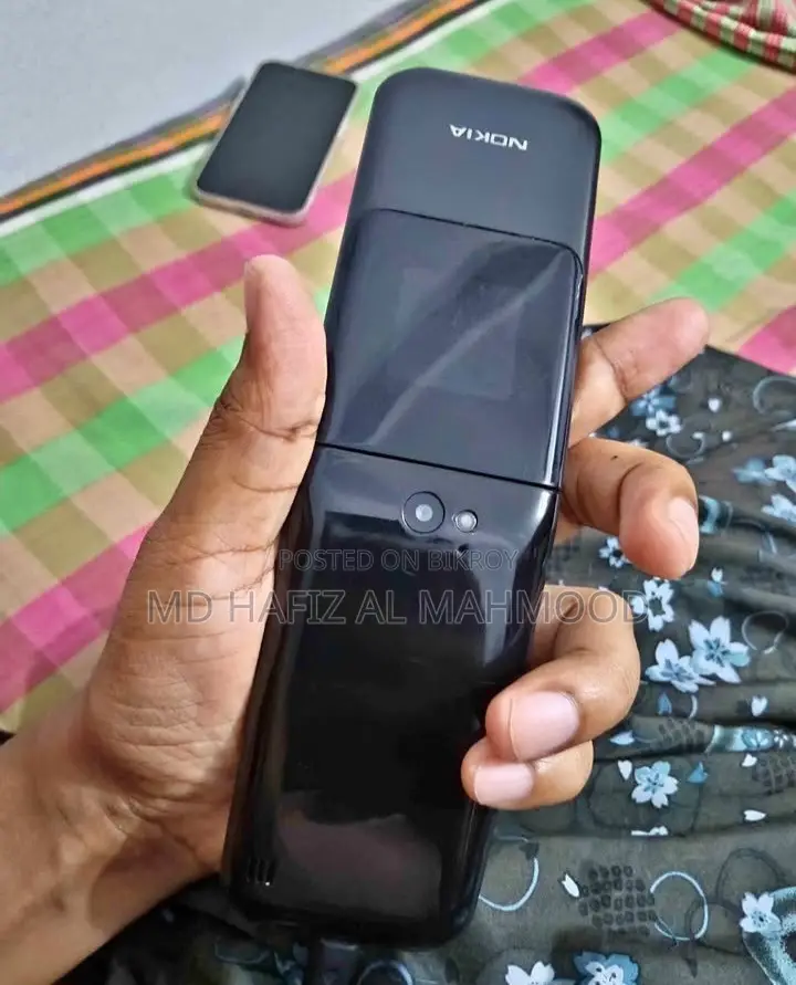 Nokia 2720 Flip 512 GB Black