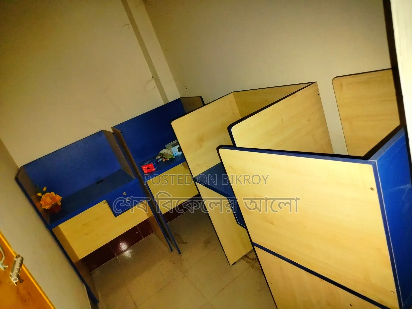অফিস কম্পিউটার টেবিল