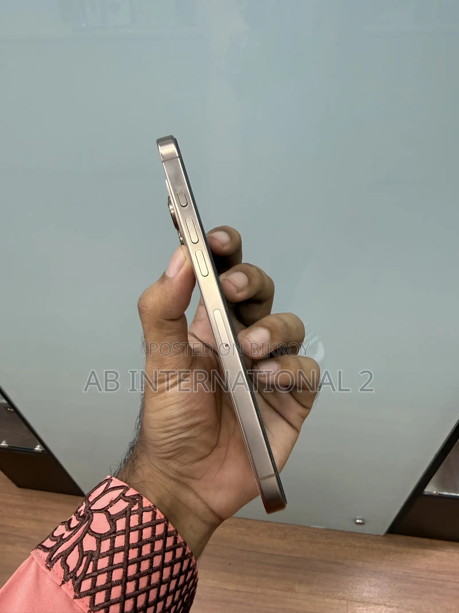 Apple iPhone 16 Pro Max 256 GB Gold