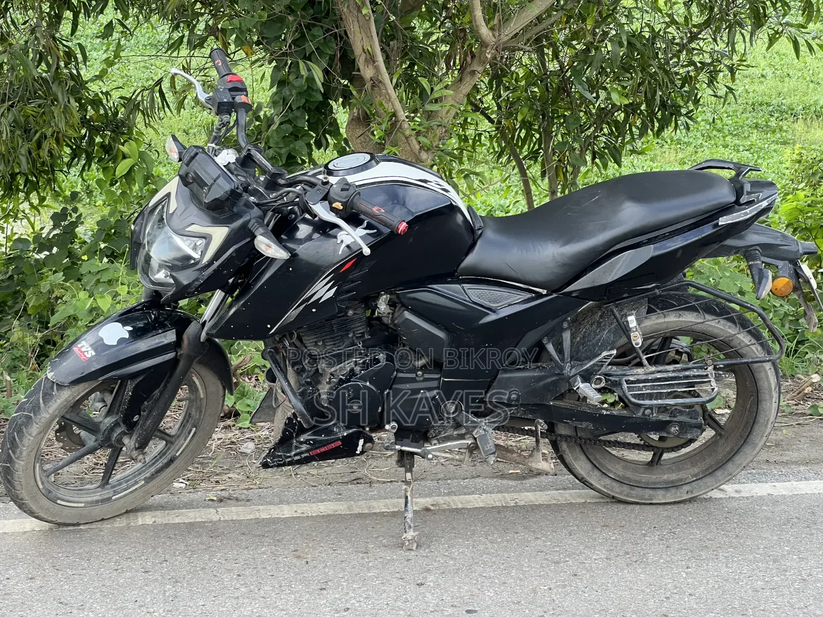 TVS Apache RTR 160 4V 2022 Black