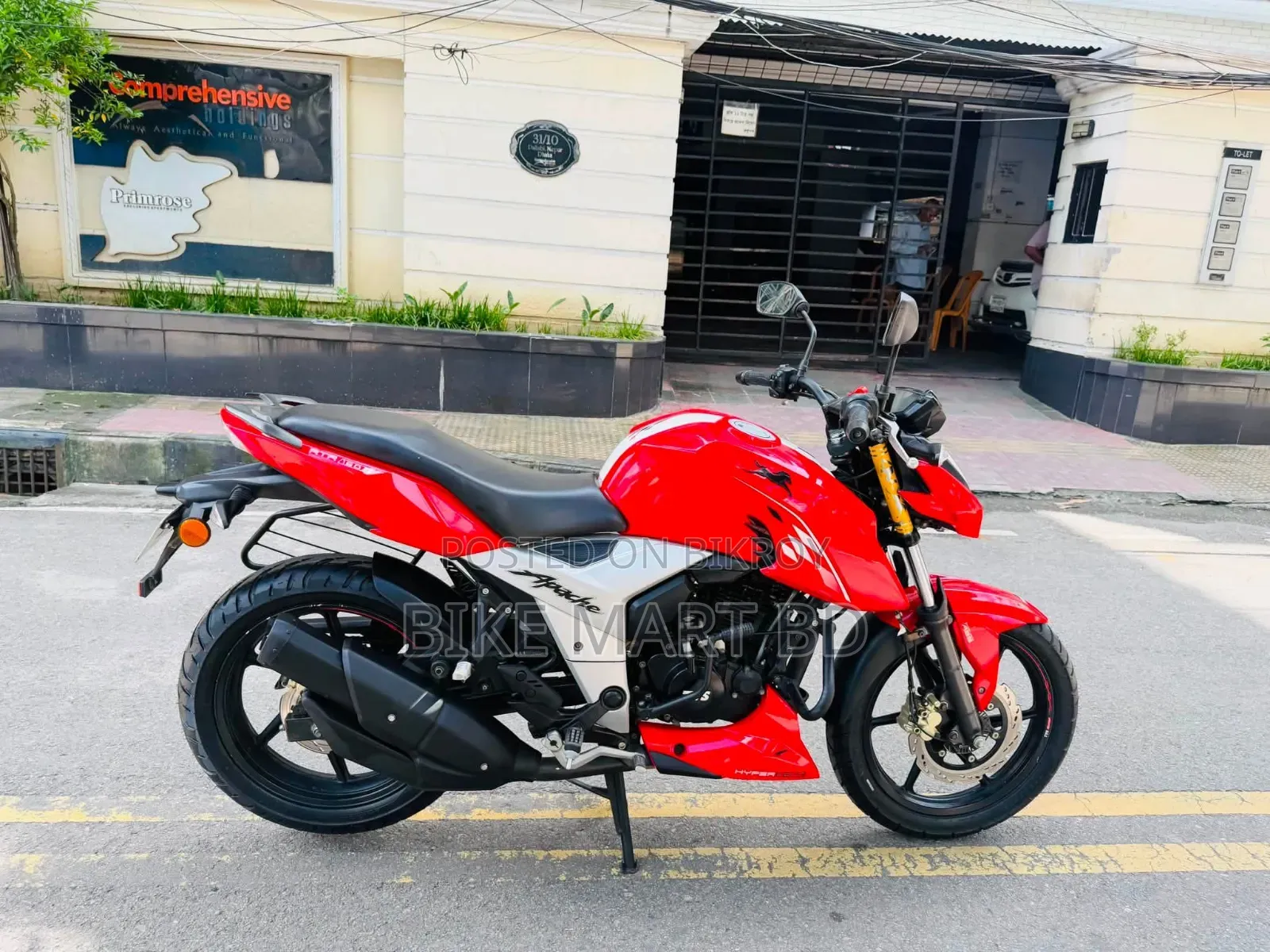 TVS Apache RTR 160 4V 2024 Red