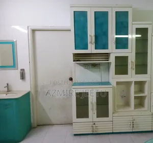 This premium Dinner Cabinet will be sold