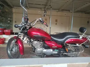 Yamaha YBR125 2012 Red