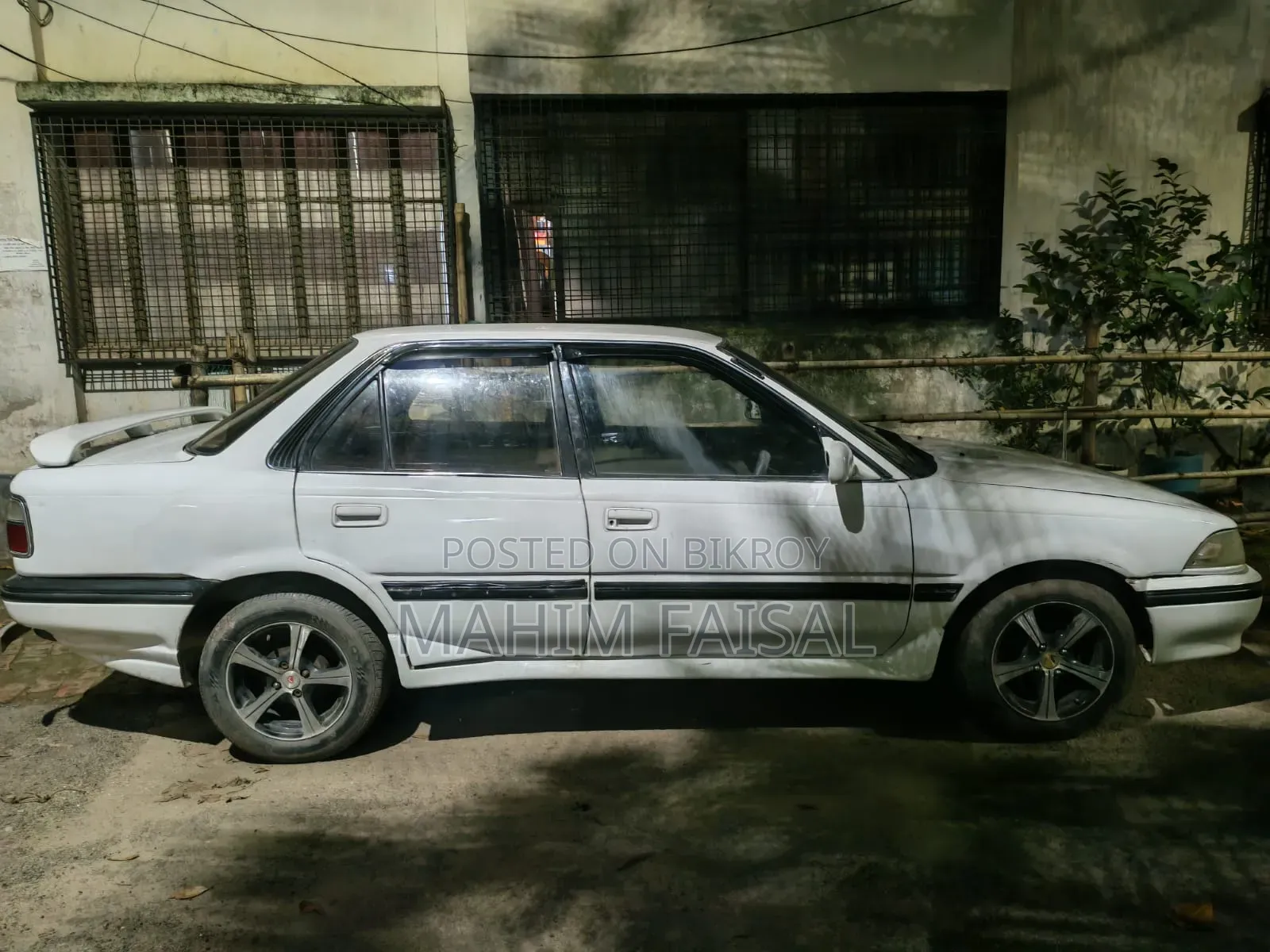 Toyota Corolla Sedan Automatic 1990 White