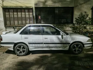 Toyota Corolla Sedan Automatic 1990 White