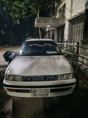 Toyota Corolla Sedan Automatic 1990 White