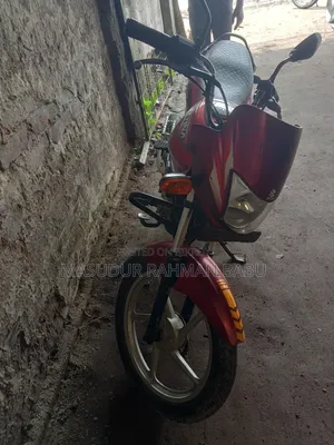 Bajaj Platina 100 2018 Red