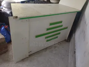 পারটেক্সের শোকেস ও কাউন্টার