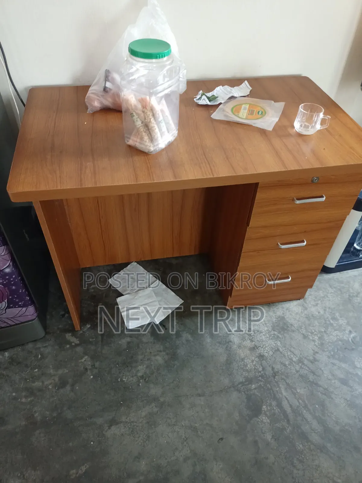 Reading Table