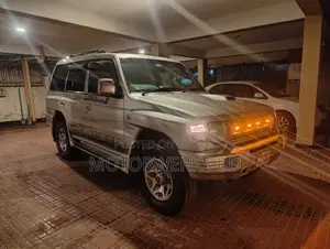 Mitsubishi Pajero 2002 Silver