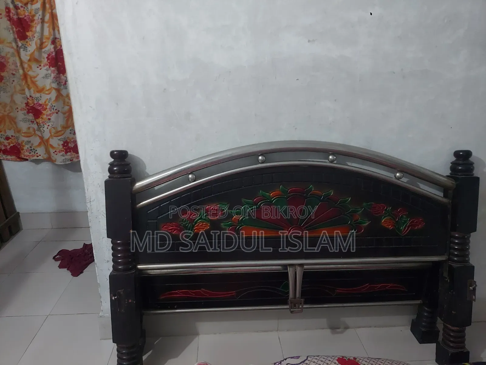 স্টিলের লেকার খাট